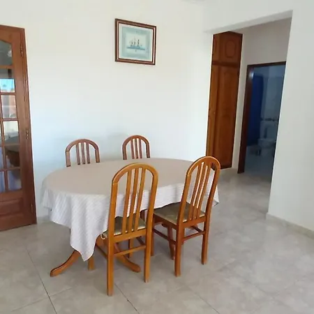 T1 Todo Equipado * Αλμπουφέιρα